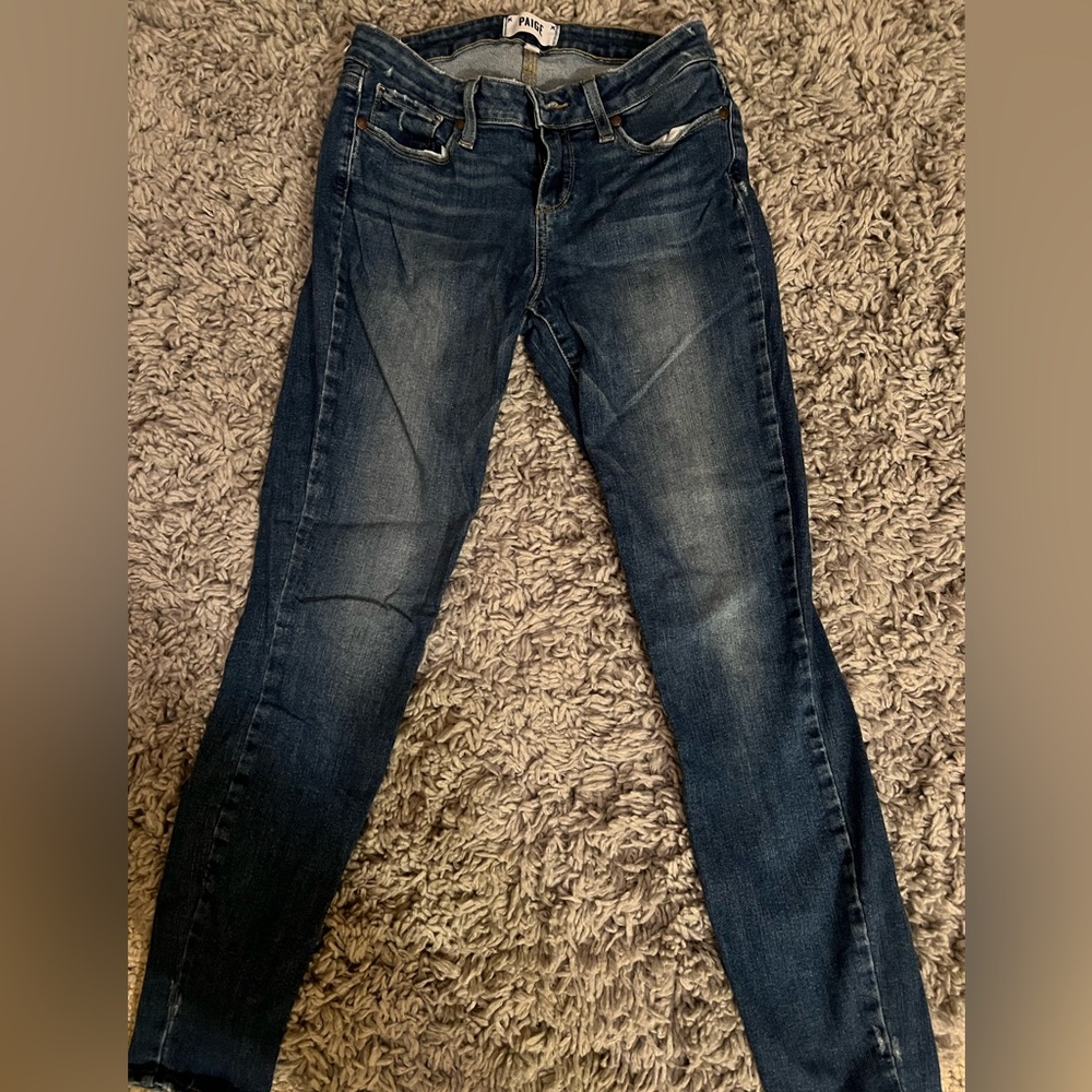 Paige size 2/26 skinny Jean.  Gently used